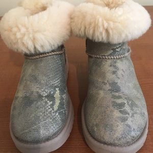 UGGs mini